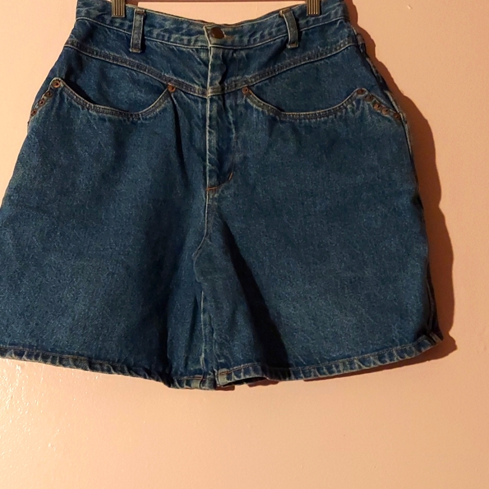 METRO EXPRESS JEAN SHORTS